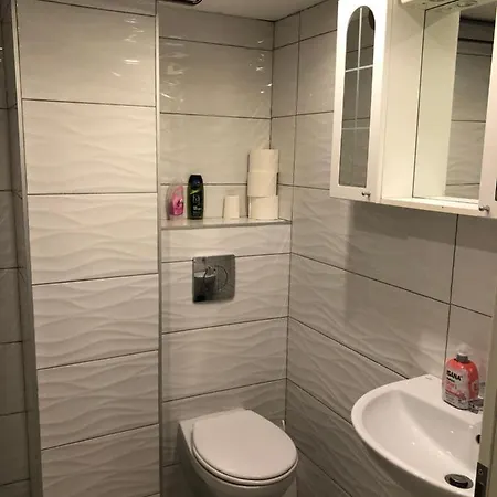 Apartment Seven's I