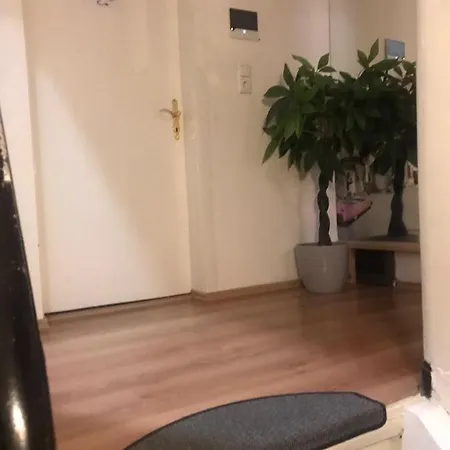 Apartment Seven's I *